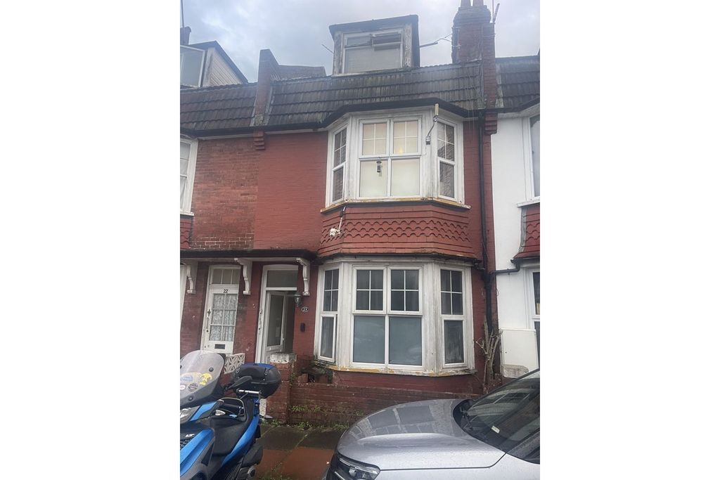 Property photo 1 of 1