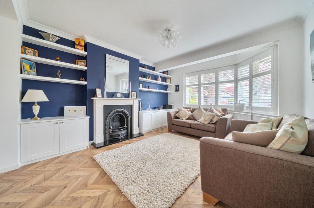 Property photo 2 of 20