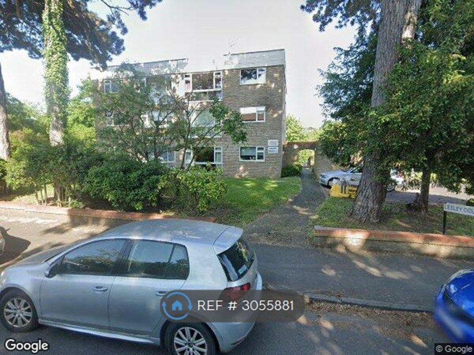 Property photo 1 of 10 Spacious Flat In Leafy West Reading