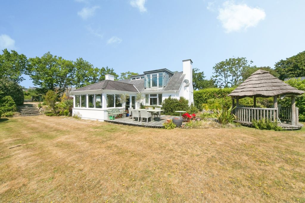 Property photo 1 of 30 Pbox-Img.Jpg
