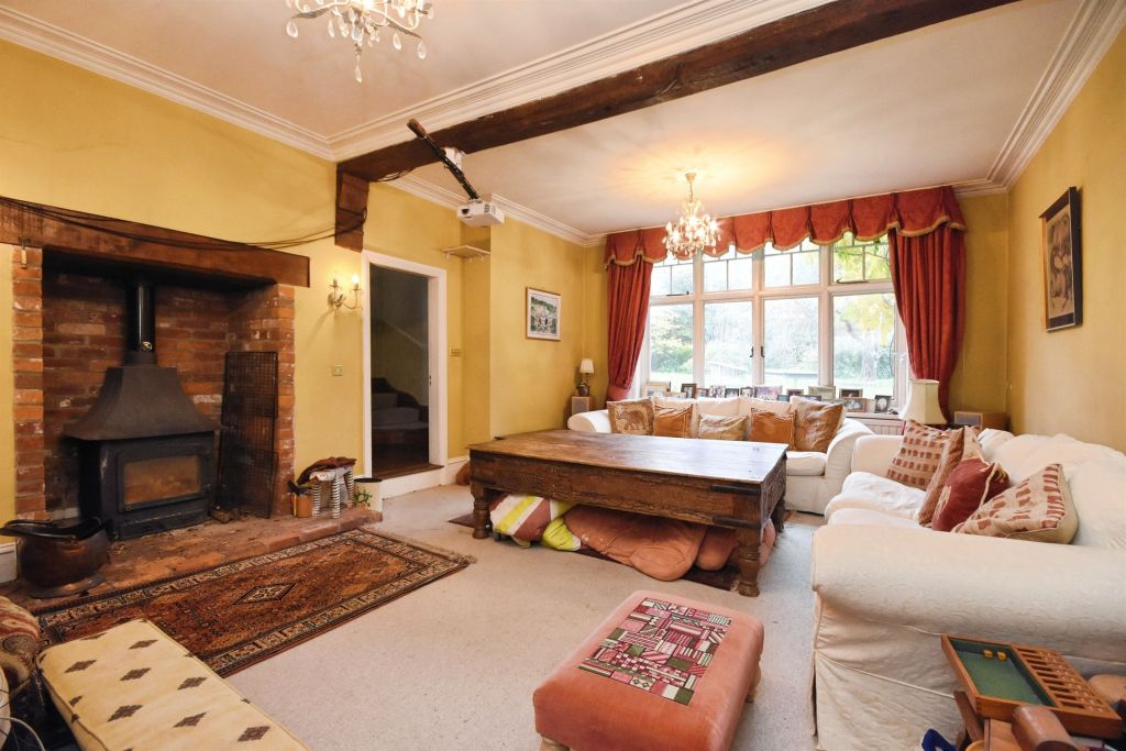 Property photo 3 of 18