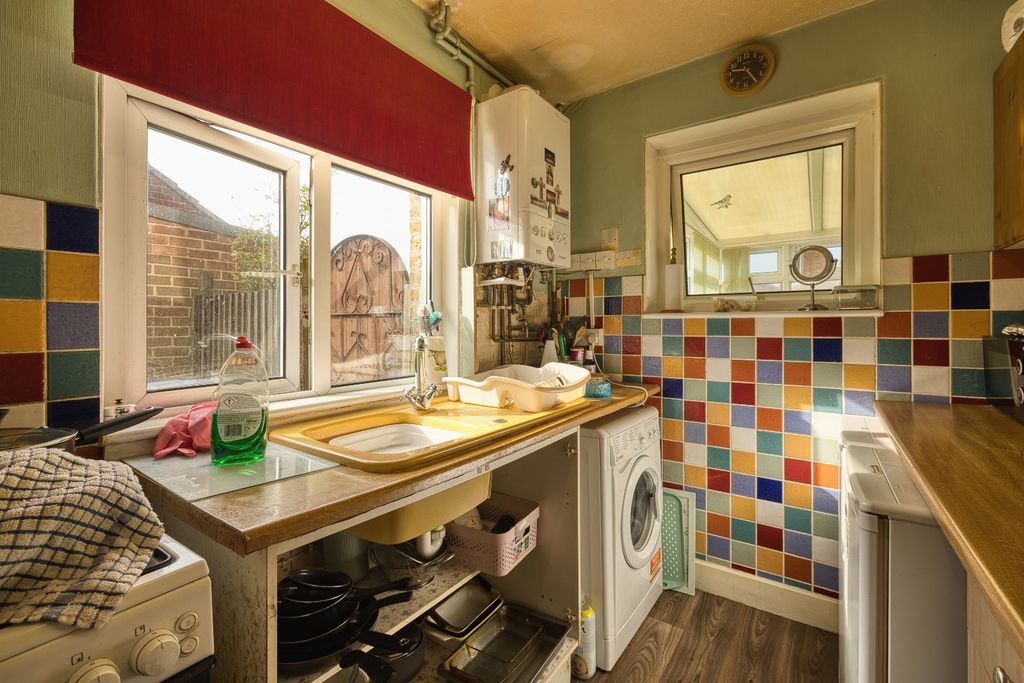 Property photo 3 of 11 Picture 3