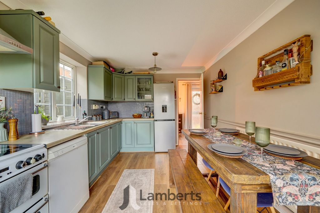 Property photo 2 of 20 Kitchen/Diner