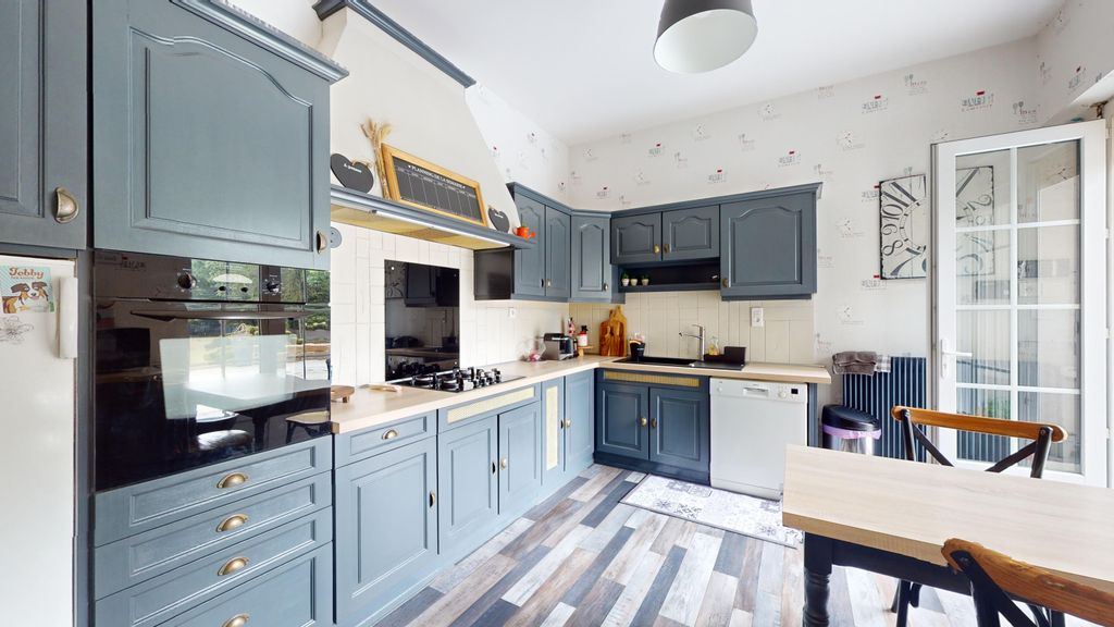 Property photo 3 of 5