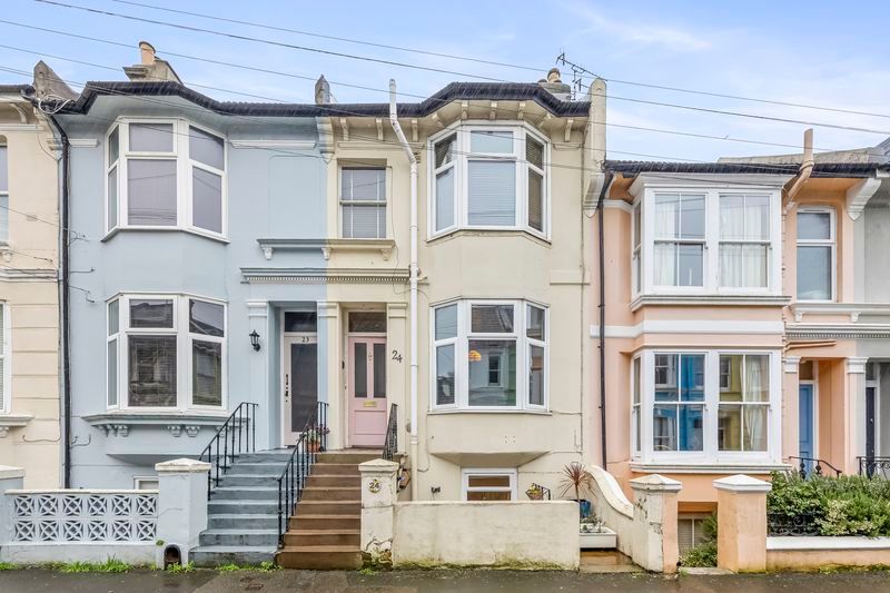 Property photo 1 of 14 Photo 7