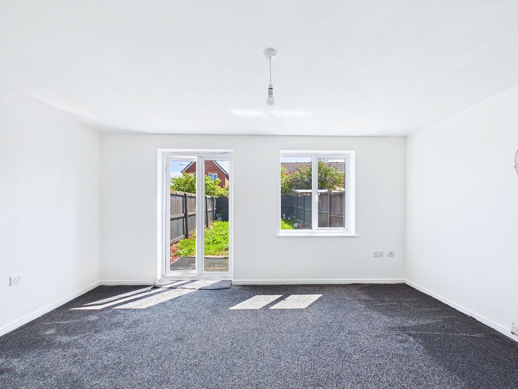 Property photo 3 of 27