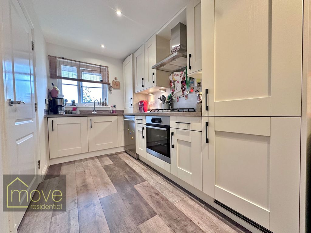 Property photo 2 of 20 Photo 11