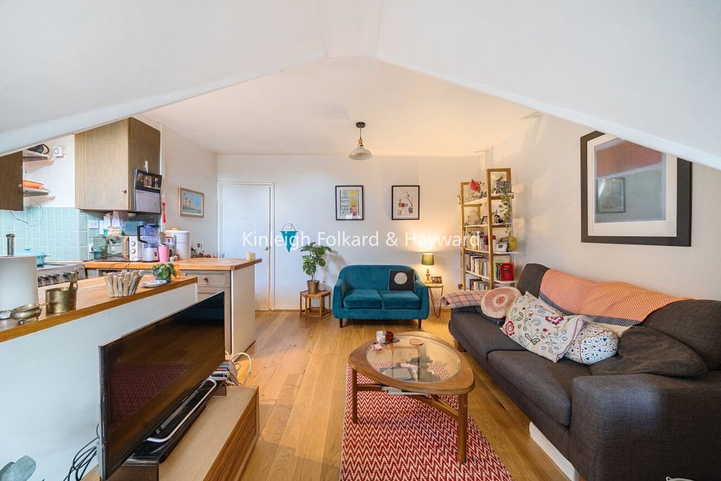 Property photo 2 of 18 Picture No. 06