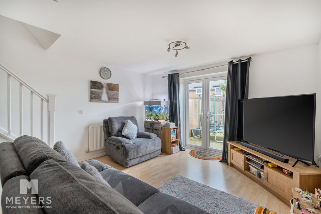 Property photo 3 of 22