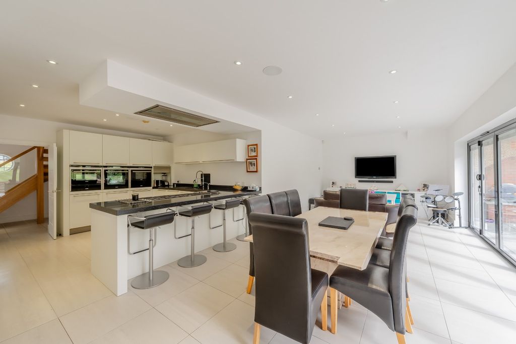 Property photo 2 of 25 Picture No. 07