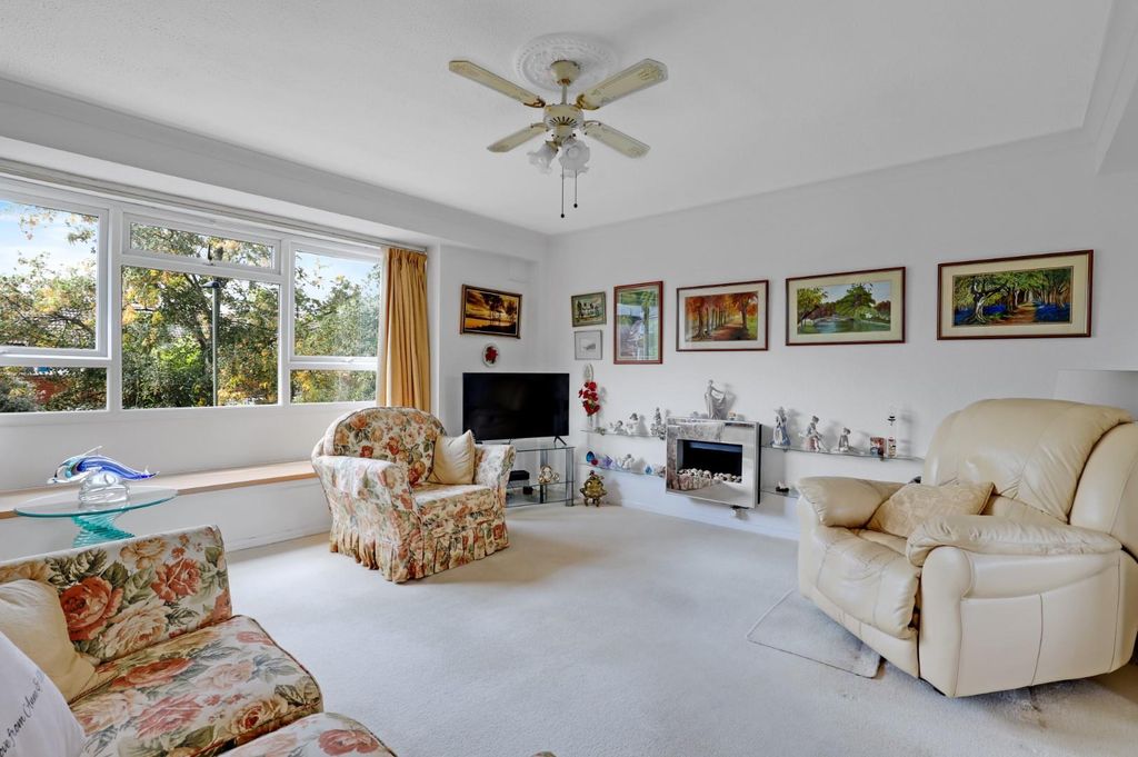Property photo 1 of 15 05-859Ejhpropwpen - 18 Beckett Walk - 14.Jpg