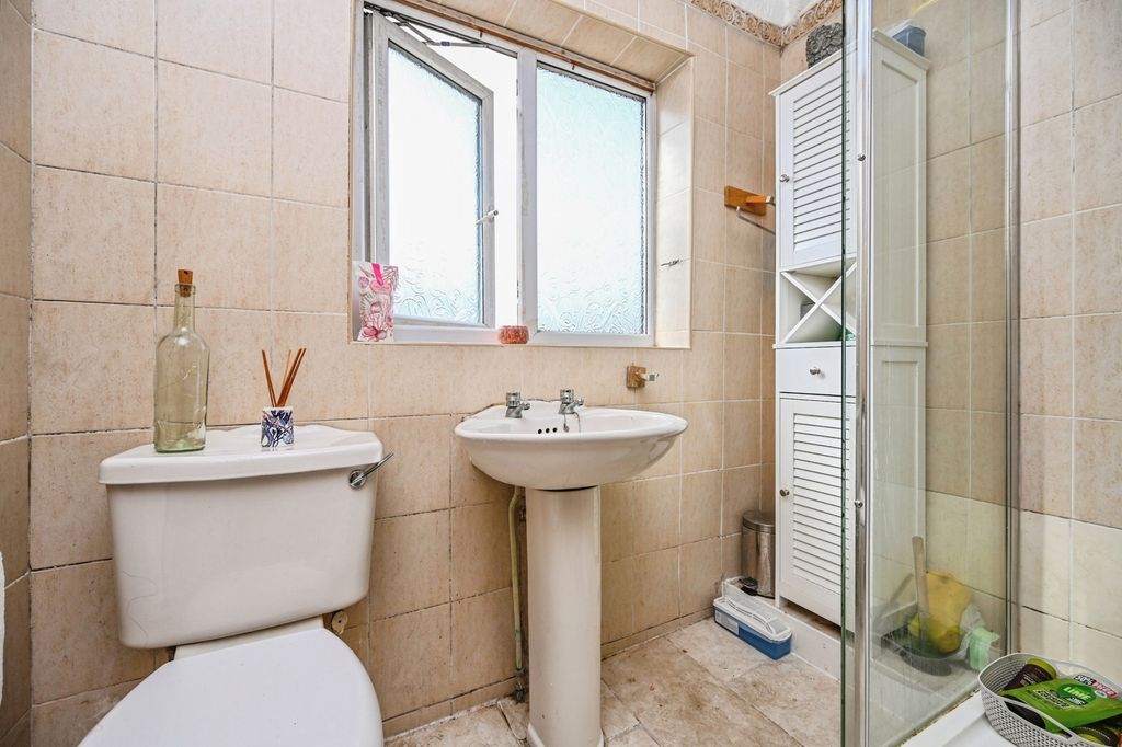 Property photo 3 of 13 Pbox-Img.Jpg