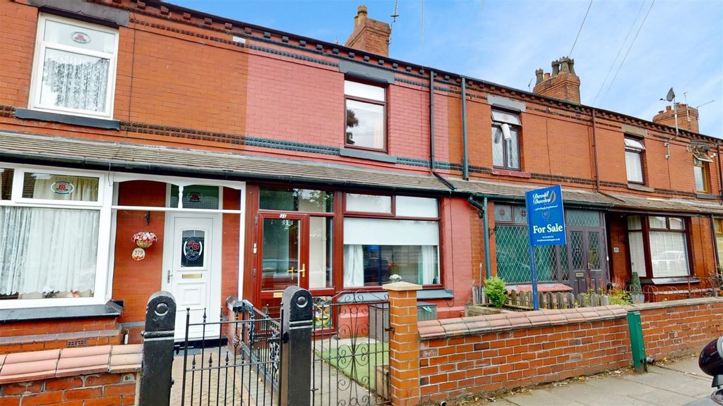 Property photo 1 of 21 Mill Lane For Sale