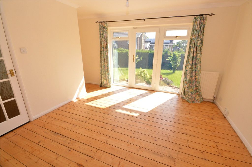 Property photo 3 of 15 Picture No. 21
