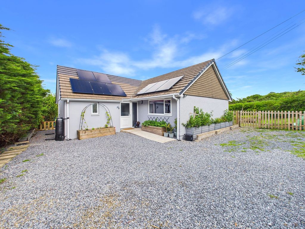 Property photo 1 of 33