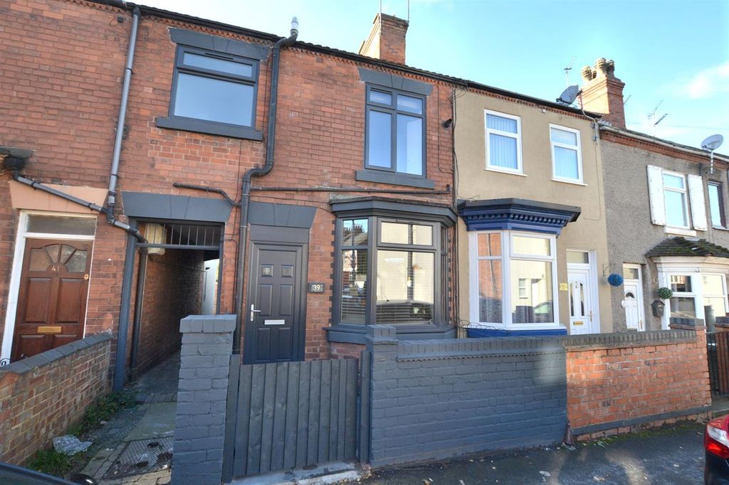 Property photo 1 of 14 Front