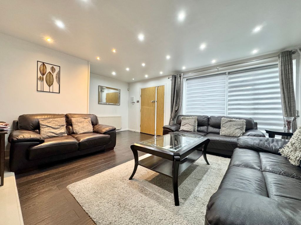 Property photo 2 of 16 Img_9231