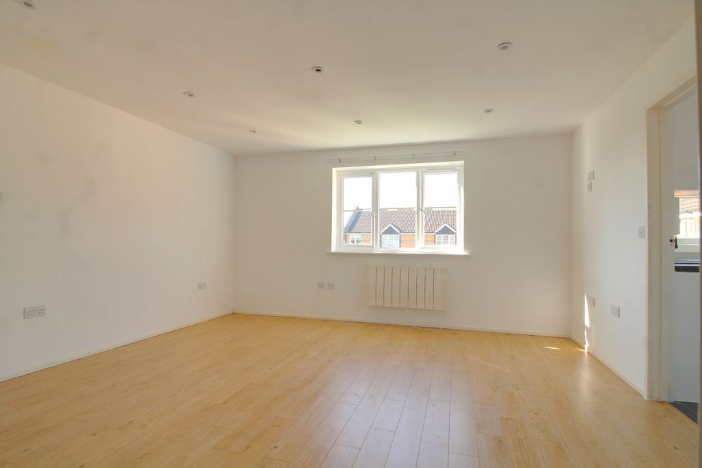 Property photo 2 of 7 Gallery