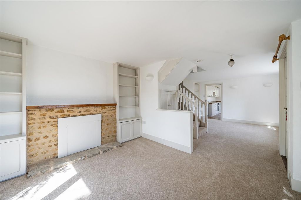 Property photo 3 of 17 1336247-12-68B055Fd709F5.Jpg
