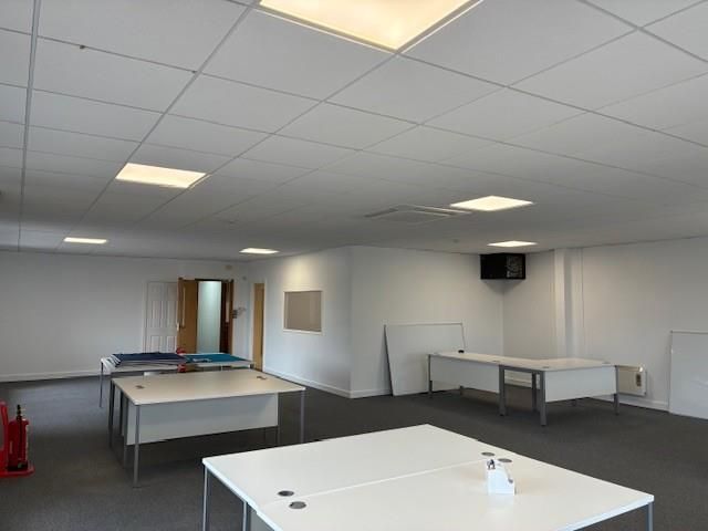 Property photo 3 of 8 3.Jpg