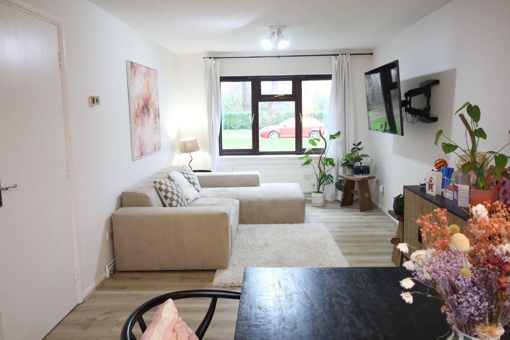 Property photo 3 of 16 Living Room 3