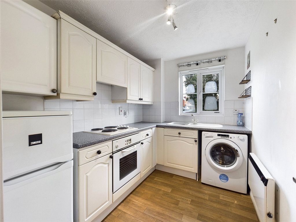 Property photo 3 of 7 Picture No. 05