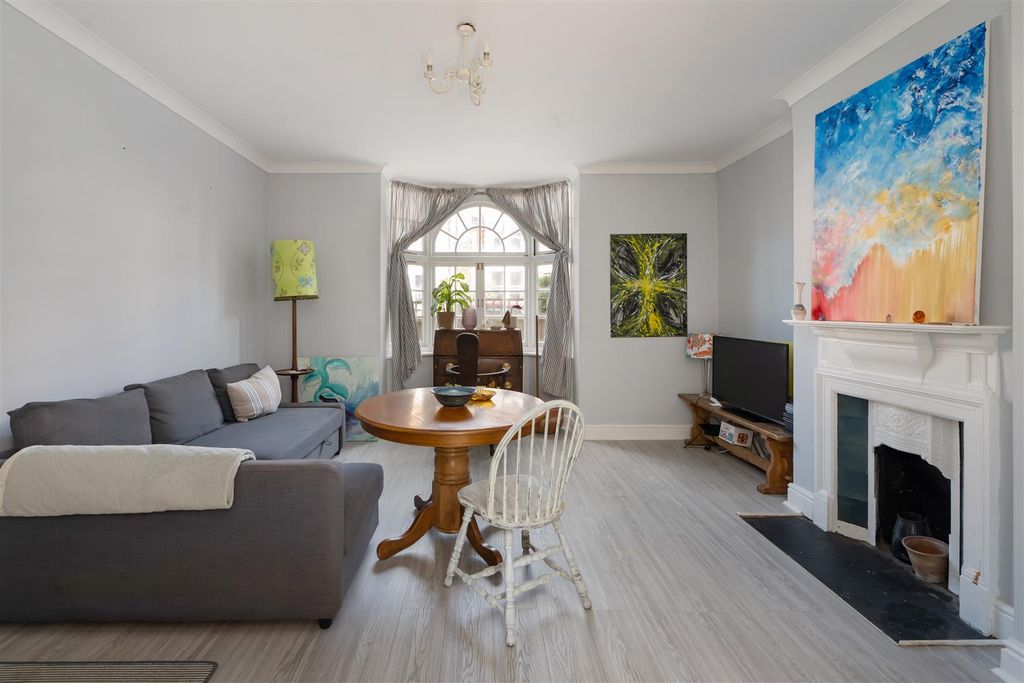 Property photo 2 of 14 Tankerton Road, Tankerton, Whitstable