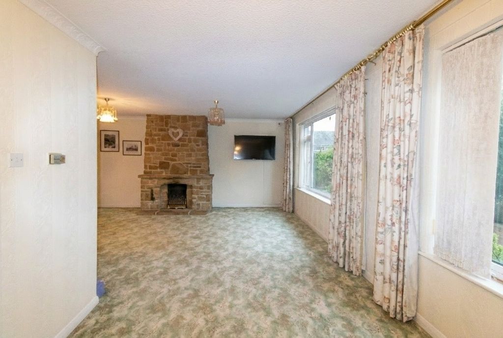 Property photo 3 of 16 Image 2