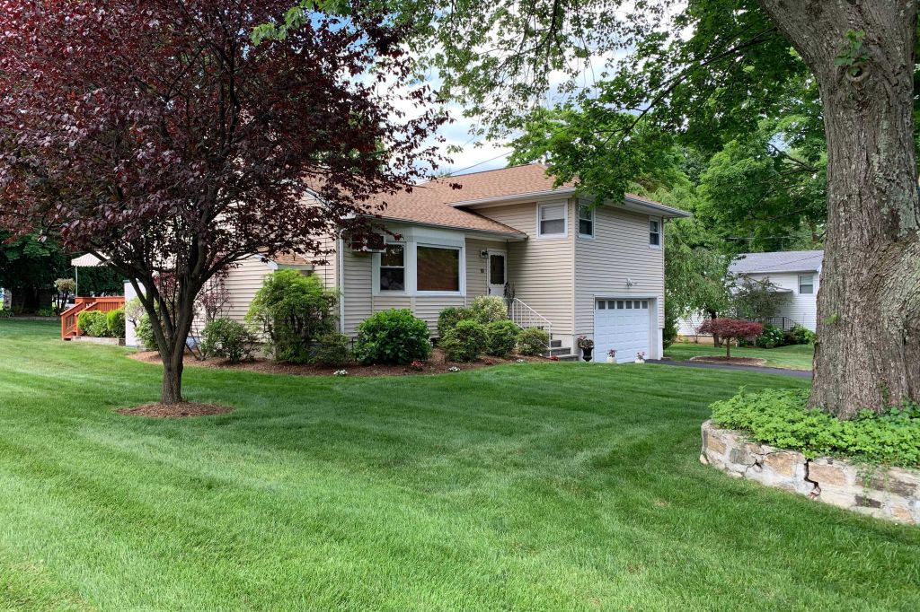 Property photo 2 of 30 <Alttext/>