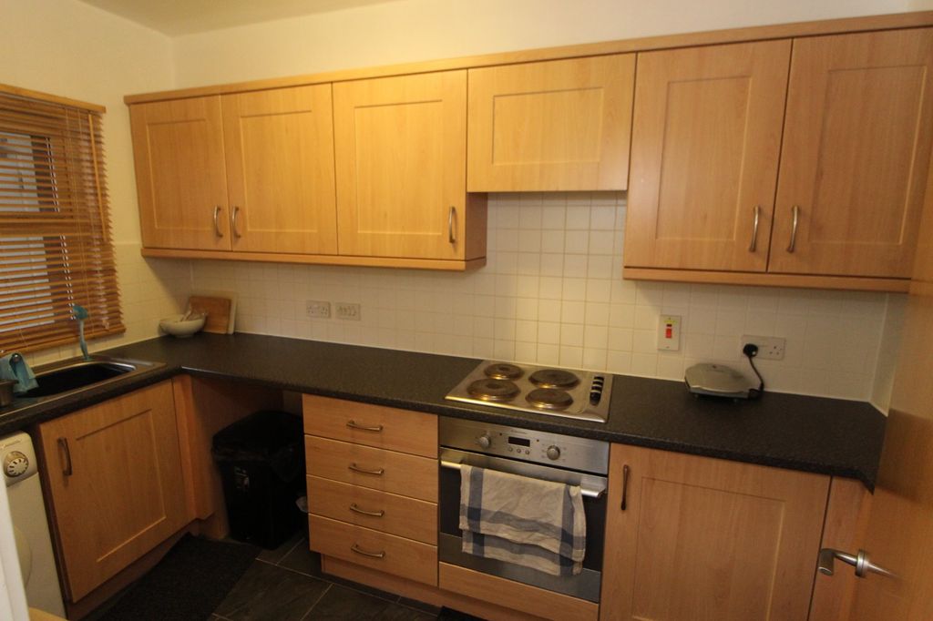 Property photo 3 of 5 Kitchen