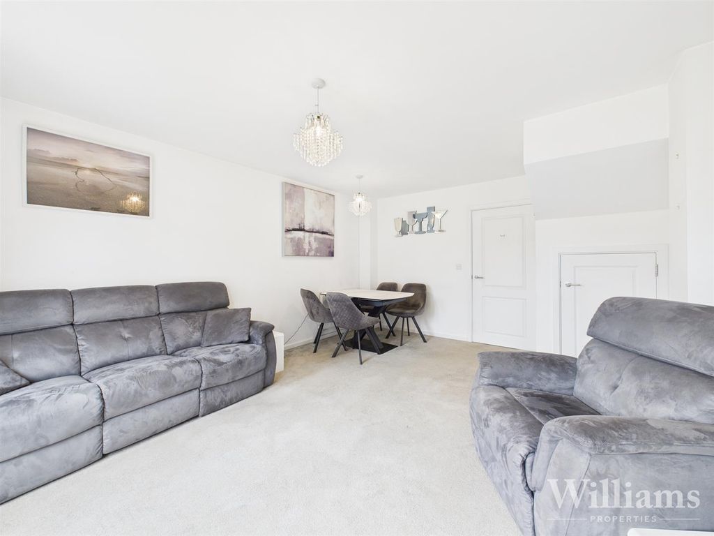 Property photo 3 of 16 Cam02861G0-Pr0487-Still015.Jpg