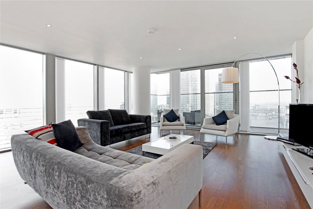 Property photo 1 of 35 Picture No. 36