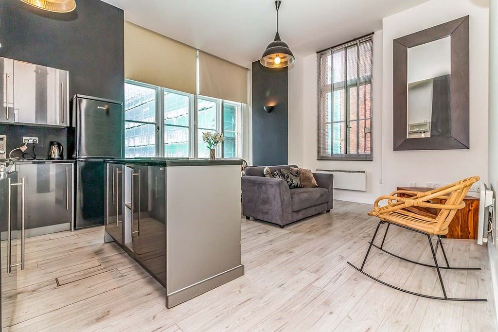 Property photo 2 of 12 Photo