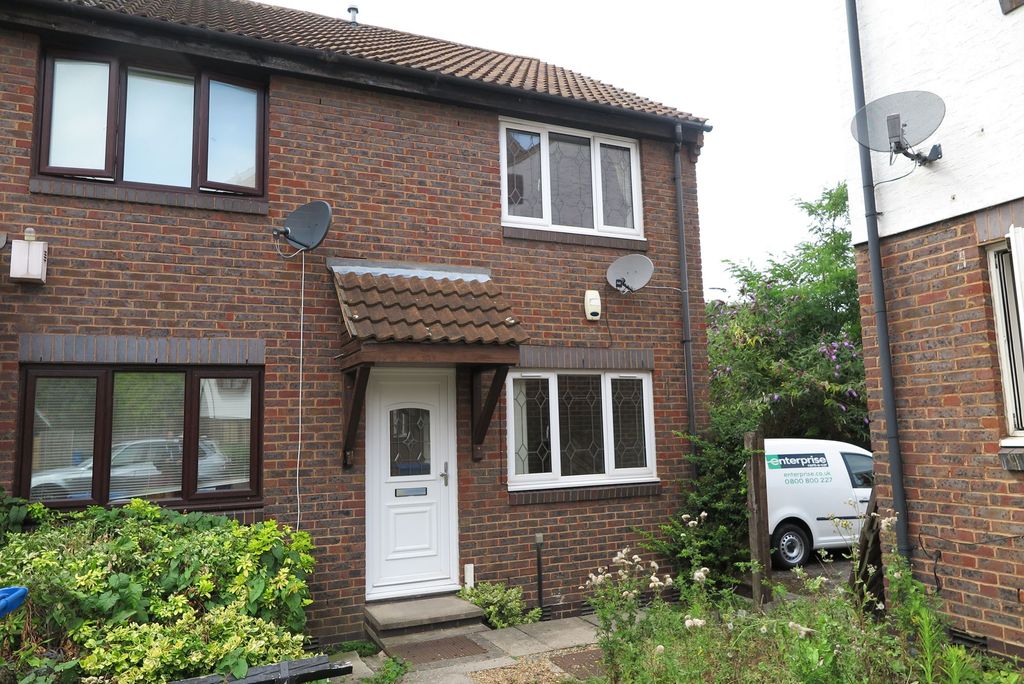 Property photo 1 of 9