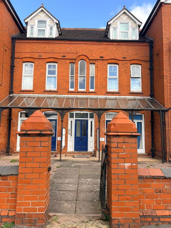 Property photo 1 of 13 Front (Exterior)