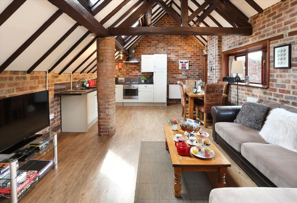 Additional image 34 of 11 bed farm for saleKings Lane, Snitterfield, Stratford-Upon-Avon, Warwickshire CV37.