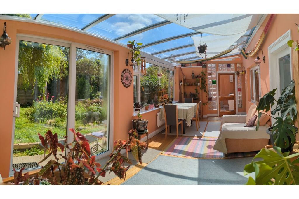 Property photo 3 of 15