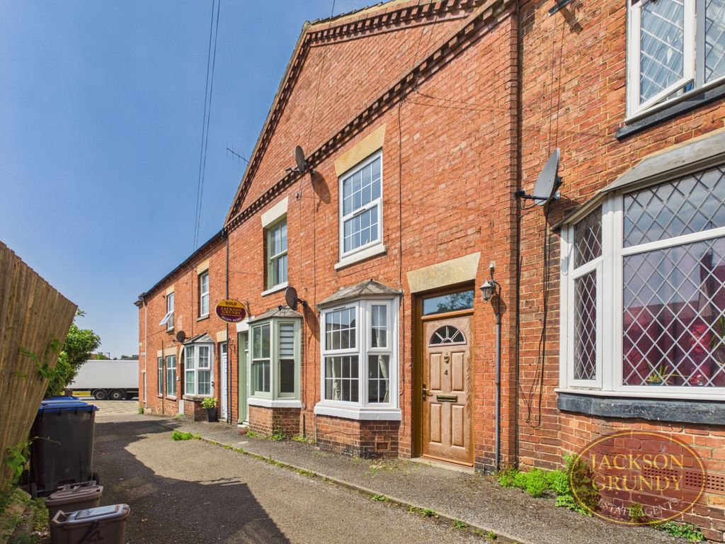 Property photo 1 of 13 Sanders Terrace