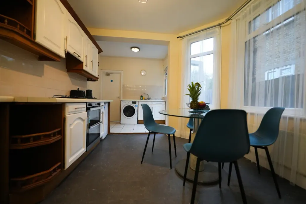Property photo 2 of 4