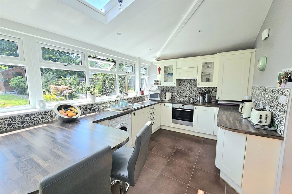 Property photo 3 of 23 Picture No. 05