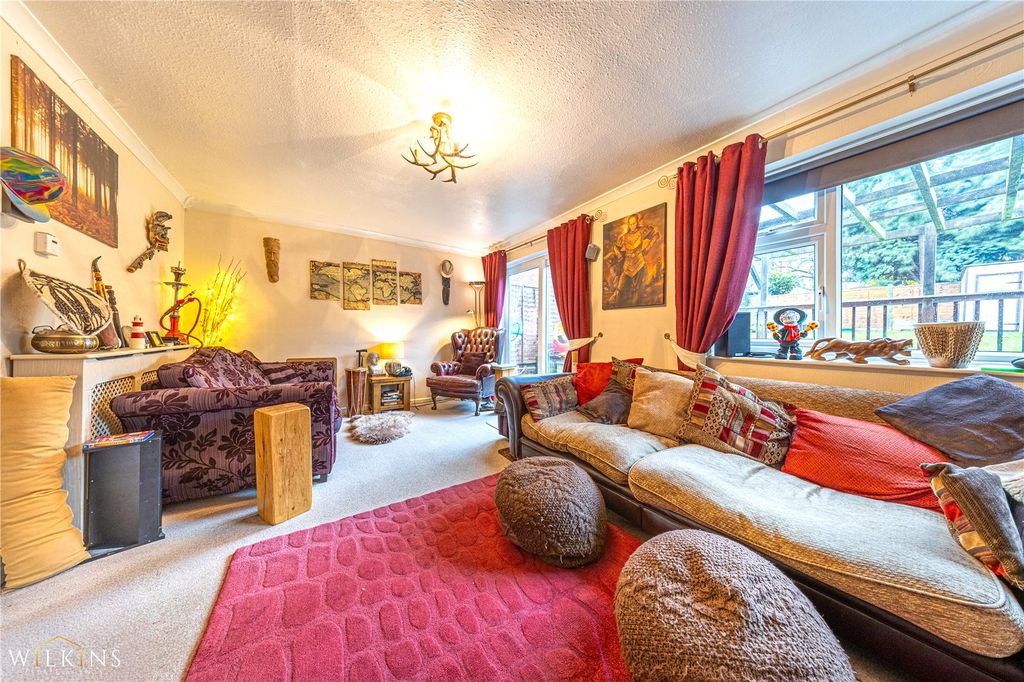 Property photo 2 of 32 Picture No. 08