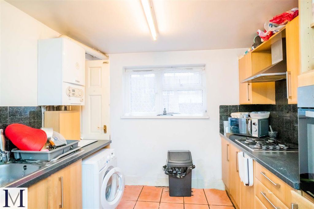 Property photo 3 of 9 6.Jpg