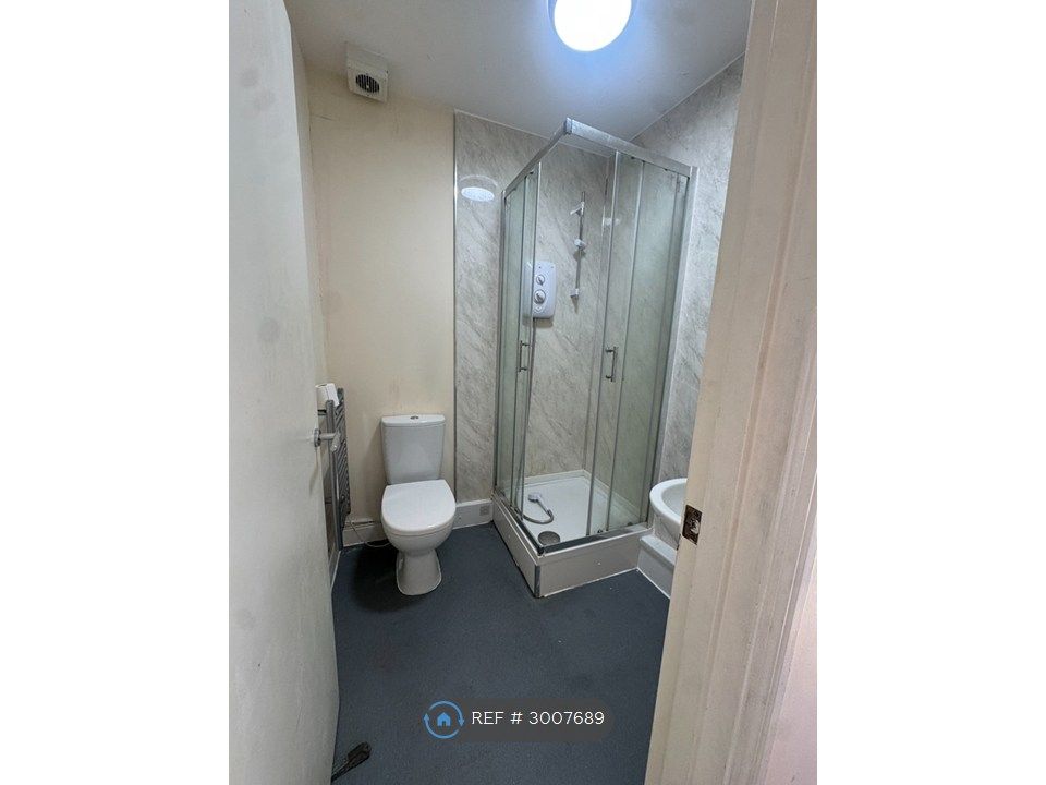 Property photo 3 of 9 Shower Room