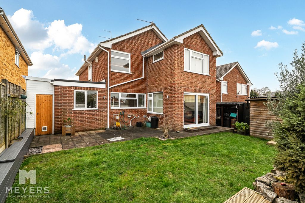 Property photo 2 of 17