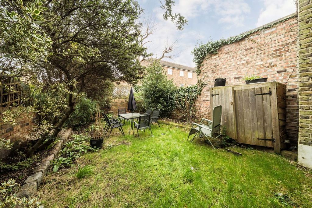 Property photo 3 of 5