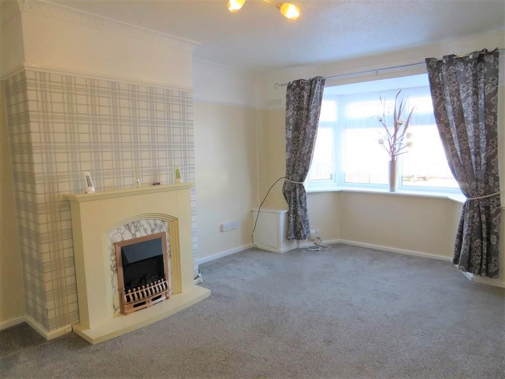 Property photo 2 of 6 Living Room