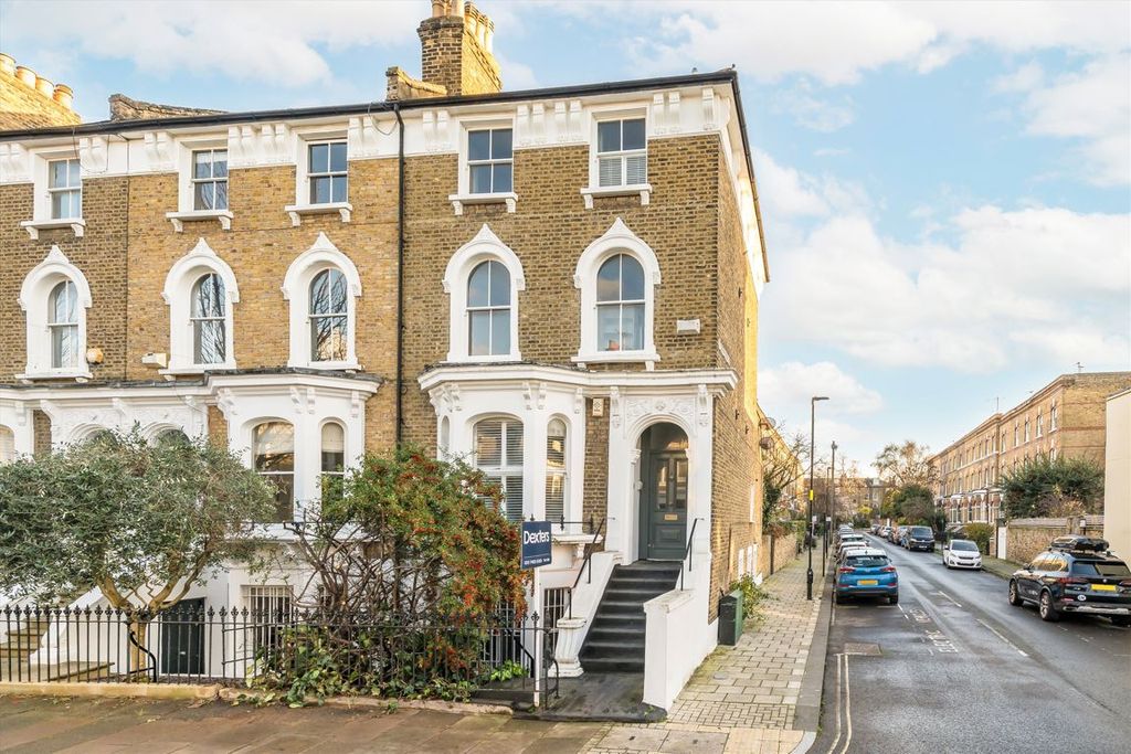 Property photo 1 of 7