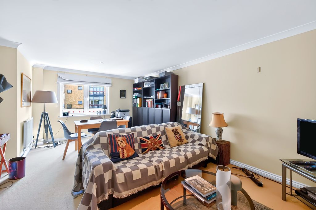 Property photo 1 of 19 Reception Room