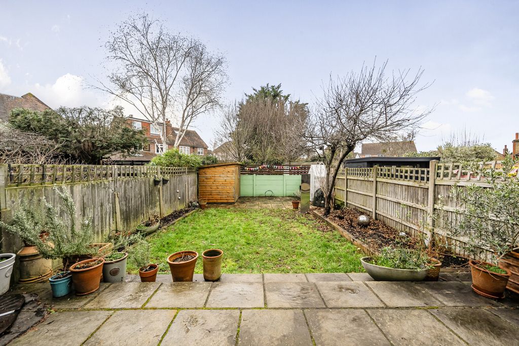 Property photo 3 of 12 Garden