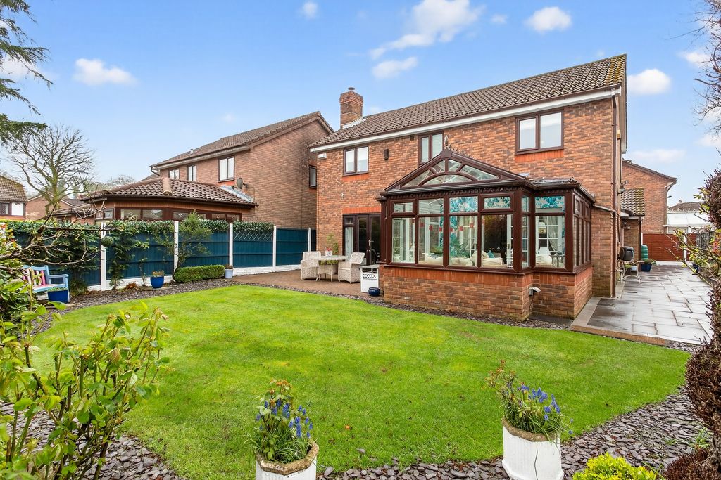Property photo 1 of 30